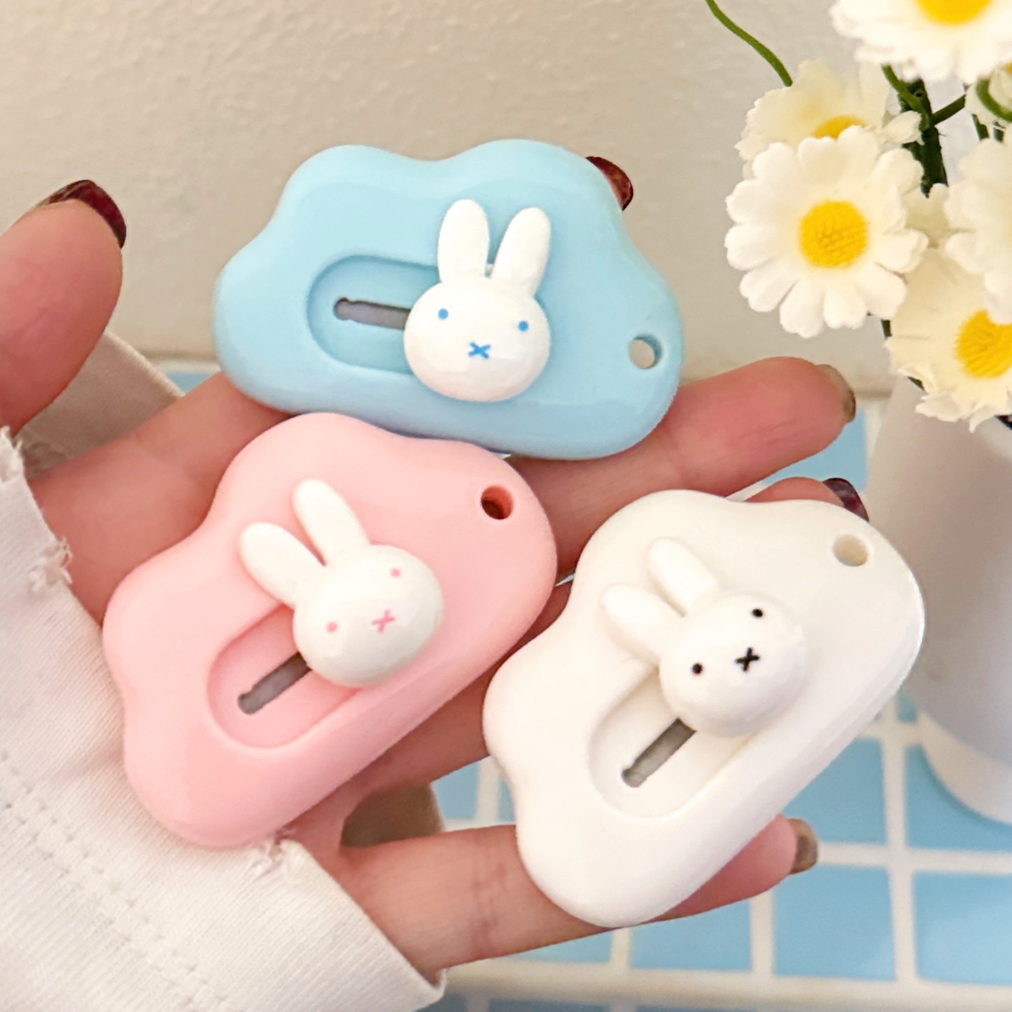 HOT Selling 1/3 Pcs Cute Miffy - Cosplay Prop Knife 评论和价格