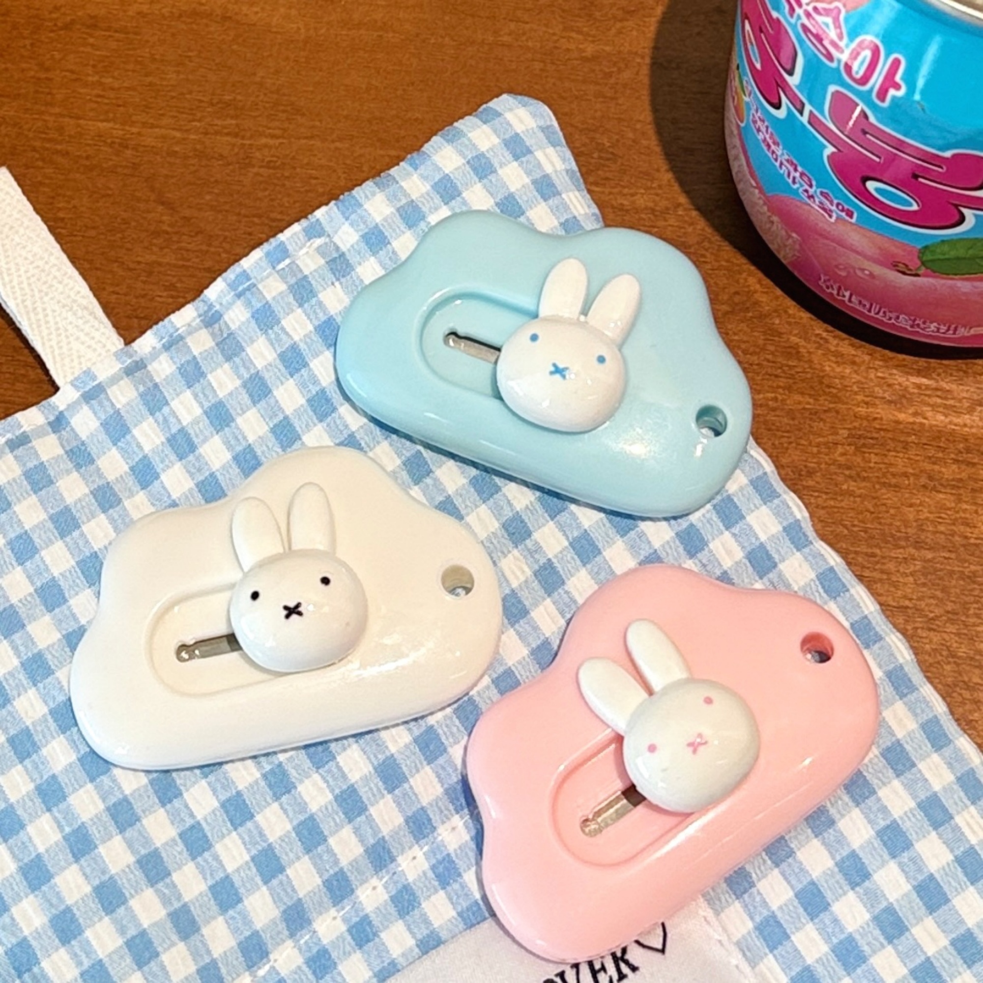 HOT Selling 1/3 Pcs Cute Miffy - Cosplay Prop Knife 评论和价格