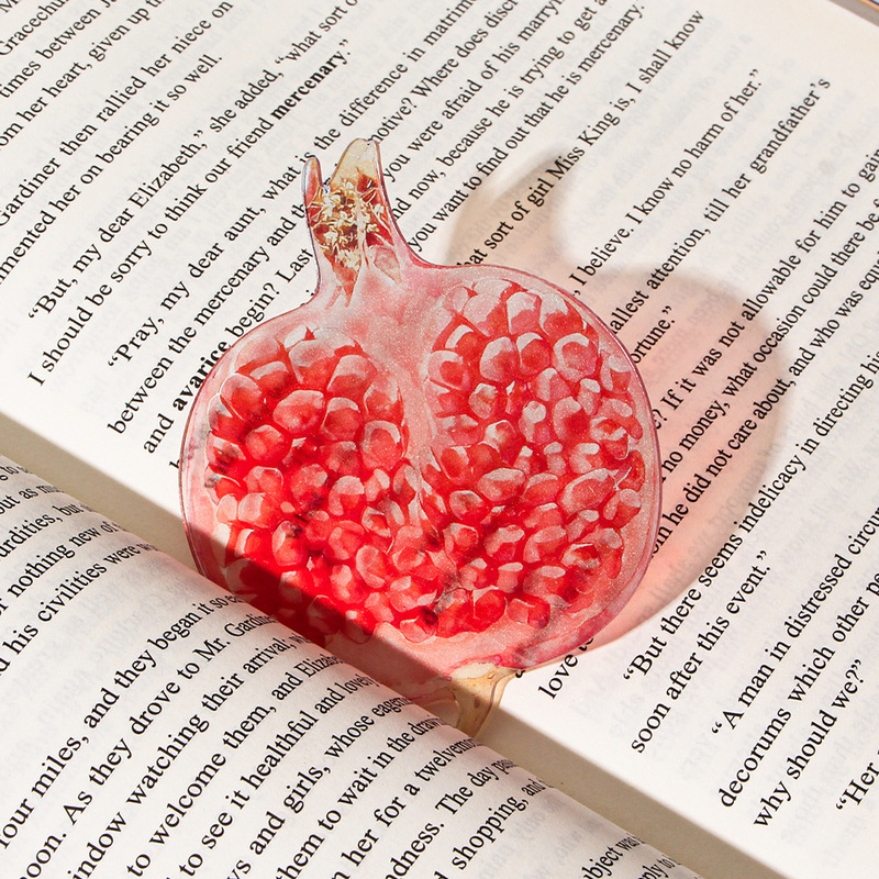 Cuteart Fruit Shaped Bookmark  - Cosplay Prop Book 评论和价格